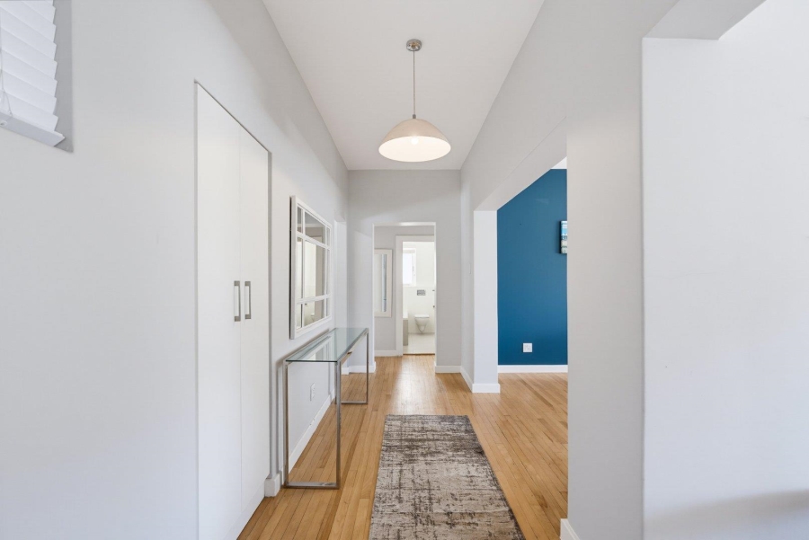 2 Bedroom Property for Sale in Gardens Western Cape